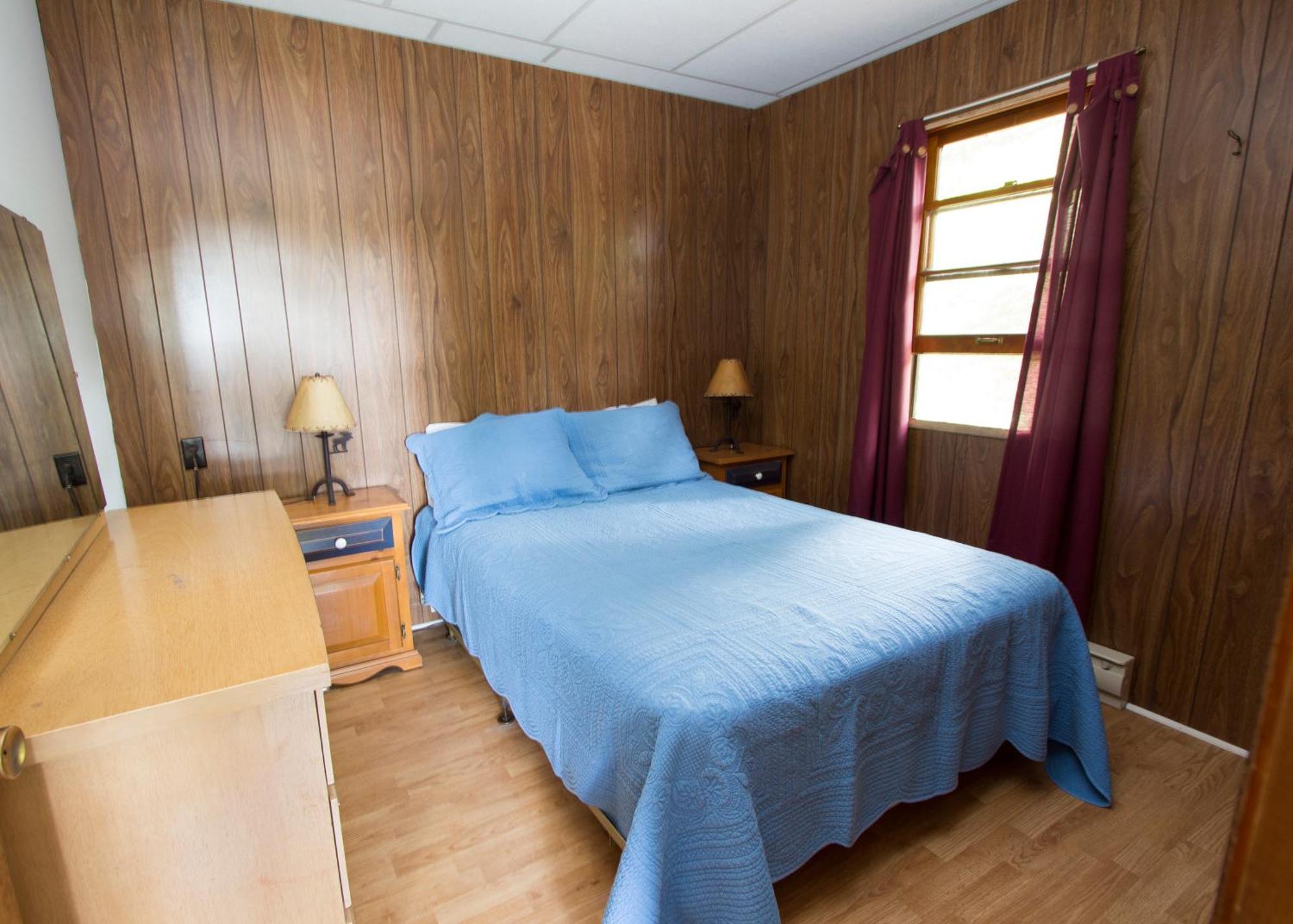 The Pines Cottage Resort Oxtongue Lake Экстерьер фото