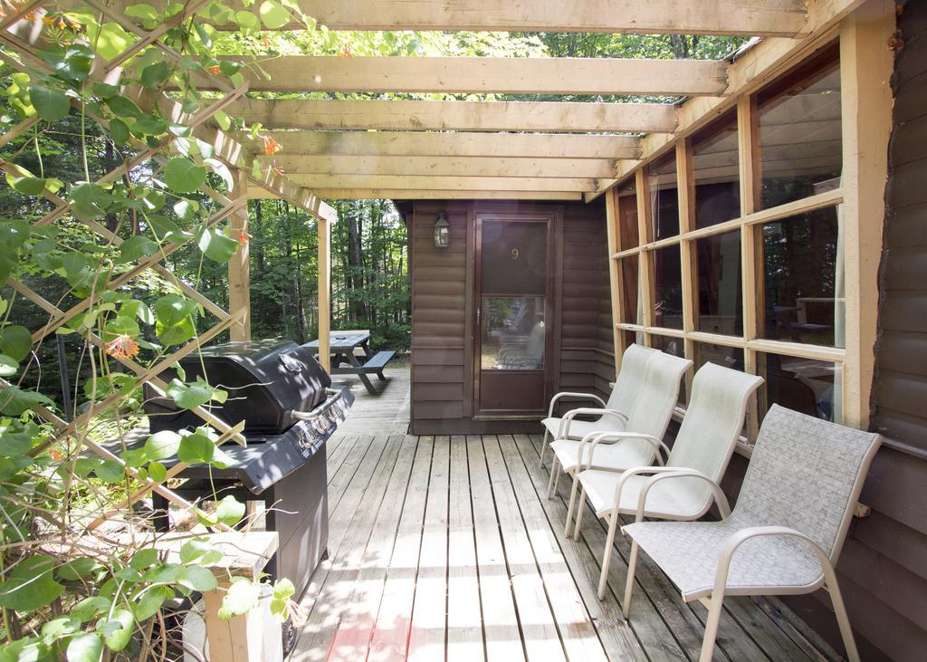 The Pines Cottage Resort Oxtongue Lake Экстерьер фото