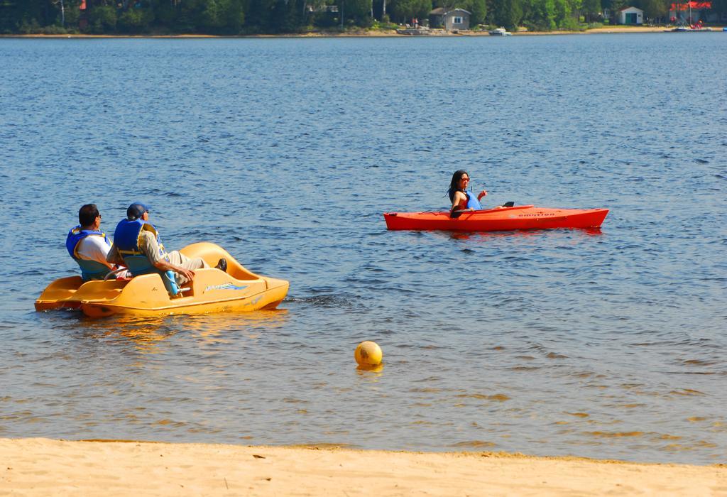 The Pines Cottage Resort Oxtongue Lake Экстерьер фото