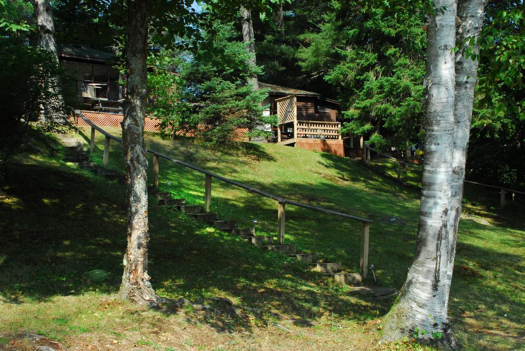 The Pines Cottage Resort Oxtongue Lake Экстерьер фото